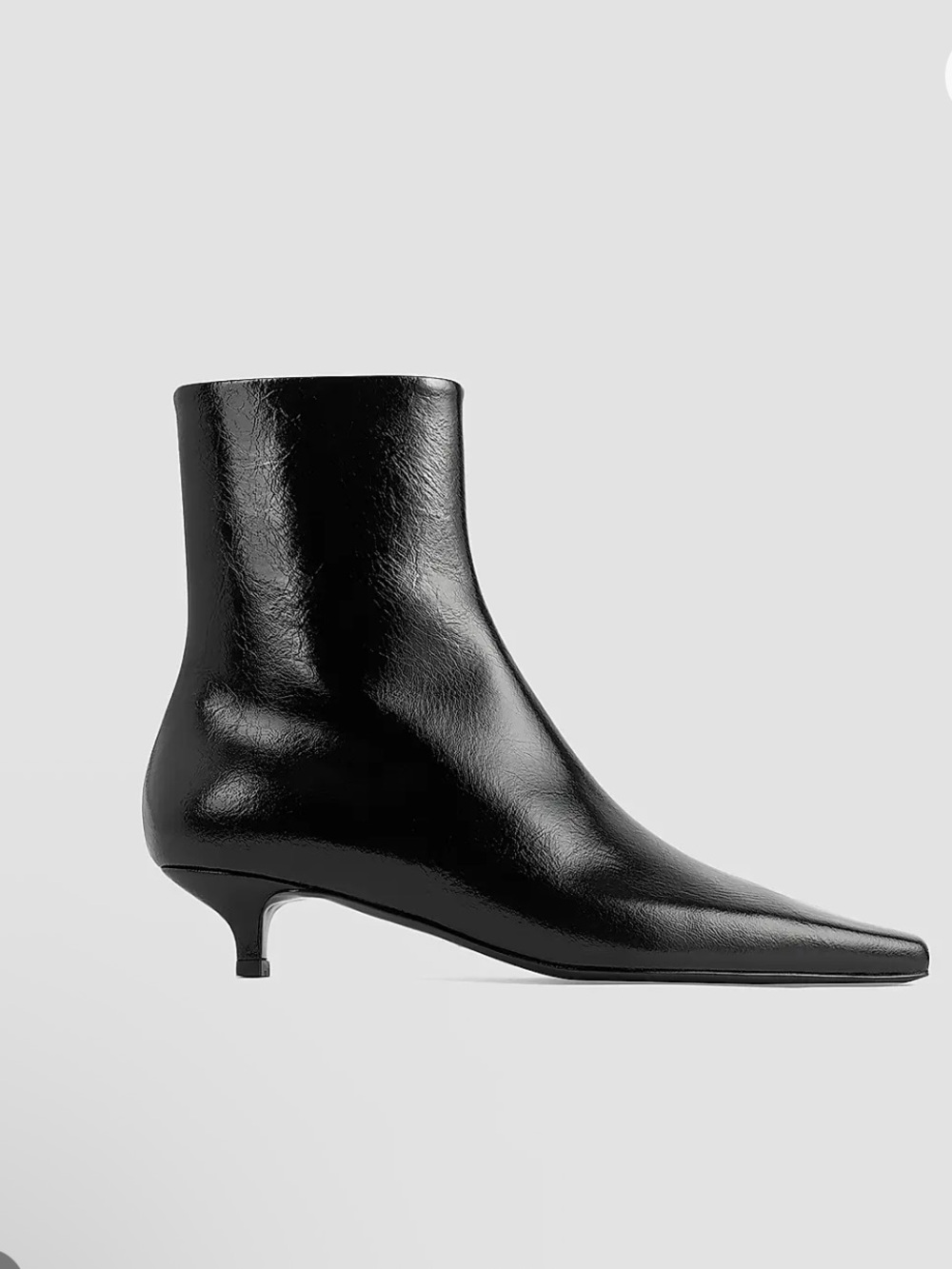 New Toteme Slim Glossy Leather Ankle Boots Size - 39